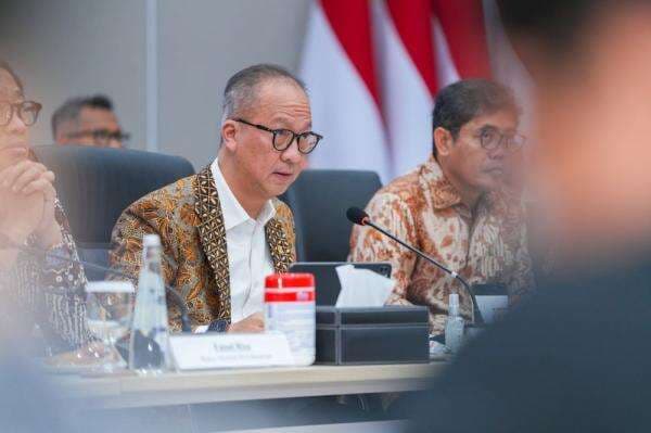 Jaga Ketahanan Industri, Menperin Tingkatkan Porsi Ekspor Manufaktur Jadi 30 Persen Jaga Ketahanan Industri, Menperin Tingkatkan Porsi Ekspor Manufaktur Jadi 30 Persen
