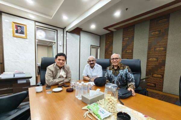 Nicholay Aprilindo Tunggu Keberanian Polisi Ungkap Kasus Kematian Arya Daru Pangayunan Nicholay Aprilindo Tunggu Keberanian Polisi Ungkap Kasus Kematian Arya Daru Pangayunan