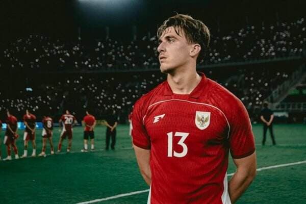 5 Potret Tampan Mauro Zijlstra, Striker Anyar Timnas Indonesia yang Curi Perhatian 5 Potret Tampan Mauro Zijlstra, Striker Anyar Timnas Indonesia yang Curi Perhatian