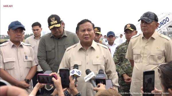 Presiden Prabowo Subianto Tegaskan Pemerintah Mulai Tertibkan Pembalakan Liar Presiden Prabowo Subianto Tegaskan Pemerintah Mulai Tertibkan Pembalakan Liar