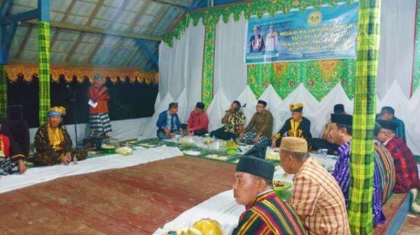 Pemda Buton Utara Komitmen Lestarikan dan Promosikan Budaya Daerah hingga Mancanegara Pemda Buton Utara Komitmen Lestarikan dan Promosikan Budaya Daerah hingga Mancanegara