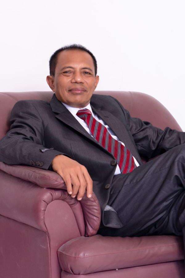 Assoc. Prof. DR H. Iwan Harsono Berharap Putra Daerah Duduk di Jajaran Direksi Bank NTB Syari'ah Assoc. Prof. DR H. Iwan Harsono Berharap Putra Daerah Duduk di Jajaran Direksi Bank NTB Syari'ah