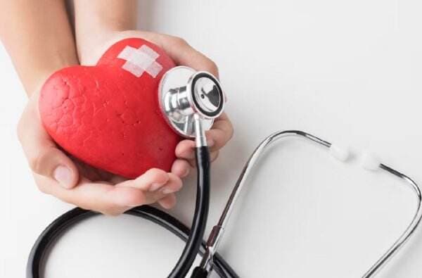6 Cara Mencegah Penyakit Jantung, seperti yang Dialami Donny Kesuma