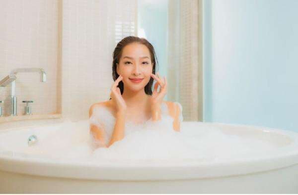 6 Langkah Mandi Susu ala Ratu Cleopatra untuk Kulit Sehat dan Mulus 6 Langkah Mandi Susu ala Ratu Cleopatra untuk Kulit Sehat dan Mulus