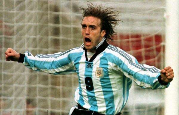 6 Striker Gacor Argentina yang Terjebak dalam Bayang-Bayang Legenda Gabriel Batistuta, Nomor 1 Pernah Main di Inter Milan 6 Striker Gacor Argentina yang Terjebak dalam Bayang-Bayang Legenda Gabriel Batistuta, Nomor 1 Pernah Main di Inter Milan
