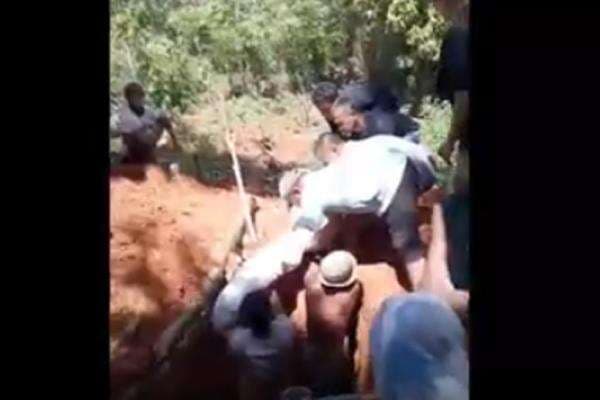 Viral Jasad Petani di Luwu Utara Utuh dan Harum setelah 27 Tahun Dimakamkan Viral Jasad Petani di Luwu Utara Utuh dan Harum setelah 27 Tahun Dimakamkan