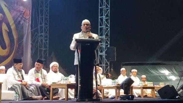 Hadiri Reuni 212, Wamenag Jawab Usulan 2 Desember Jadi Libur Nasional Hadiri Reuni 212, Wamenag Jawab Usulan 2 Desember Jadi Libur Nasional