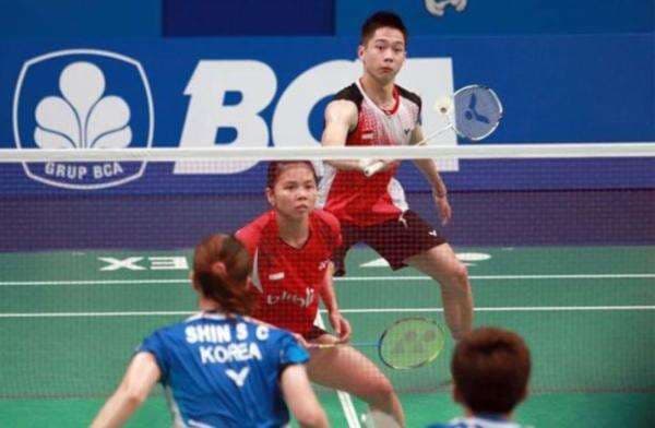 Kisah Ganda Campuran Dadakan: Duet Maut Kevin/Greysia Permalukan Raksasa China di Indonesia Open 2014 Kisah Ganda Campuran Dadakan: Duet Maut Kevin/Greysia Permalukan Raksasa China di Indonesia Open 2014