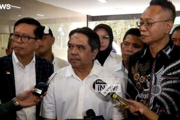 Ade Armando: Roy Suryo cs Hampir Pasti Tersangka, Tidak Lama Lagi Ade Armando: Roy Suryo cs Hampir Pasti Tersangka, Tidak Lama Lagi