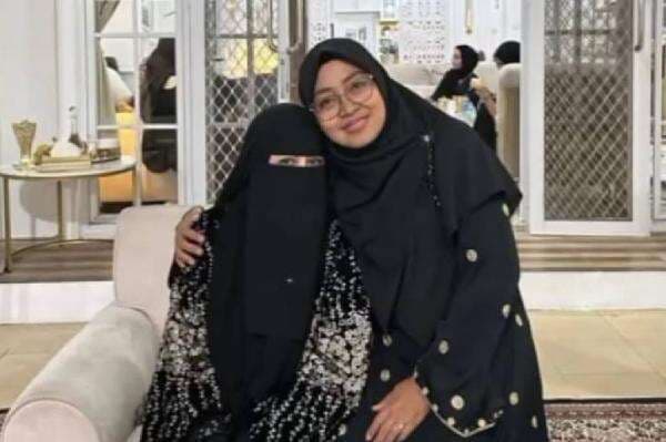 Innalillahi, Umi Pipik Berduka Cita Innalillahi, Umi Pipik Berduka Cita