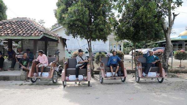 Prabowo Mau Konversi Becak se-Indonesia Jadi Tenaga Listrik, Tak Lagi Dikayuh Prabowo Mau Konversi Becak se-Indonesia Jadi Tenaga Listrik, Tak Lagi Dikayuh