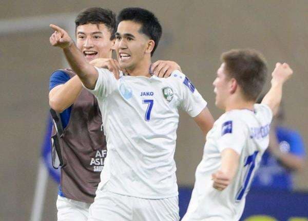 Hasil Final Piala Asia U-17 2025:Meski dengan 9 Pemain, Uzbekistan Taklukkan Arab Saudi 2-0 Hasil Final Piala Asia U-17 2025:Meski dengan 9 Pemain, Uzbekistan Taklukkan Arab Saudi 2-0