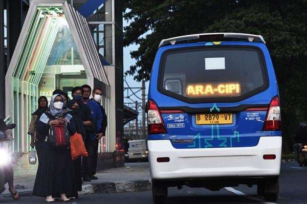 Transjakarta Pecat Sopir JakLingko yang Viral Hina Penumpang Transjakarta Pecat Sopir JakLingko yang Viral Hina Penumpang