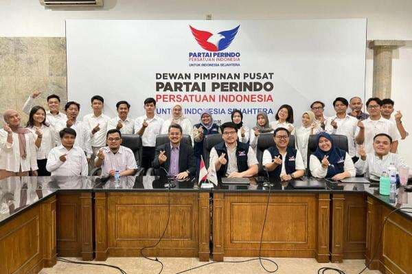 Merosotnya Keterlibatan Politik Generasi Muda, "Political Development Program" Bawa Angin Segar Merosotnya Keterlibatan Politik Generasi Muda, "Political Development Program" Bawa Angin Segar