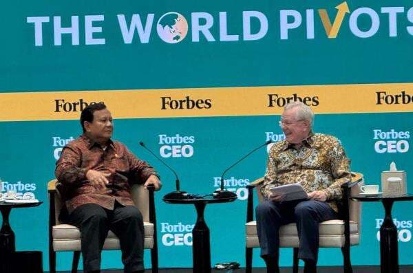 Momen Prabowo Dapat Ucapan Selamat dari Steve Forbes jelang Ulang Tahun 17 Oktober Momen Prabowo Dapat Ucapan Selamat dari Steve Forbes jelang Ulang Tahun 17 Oktober