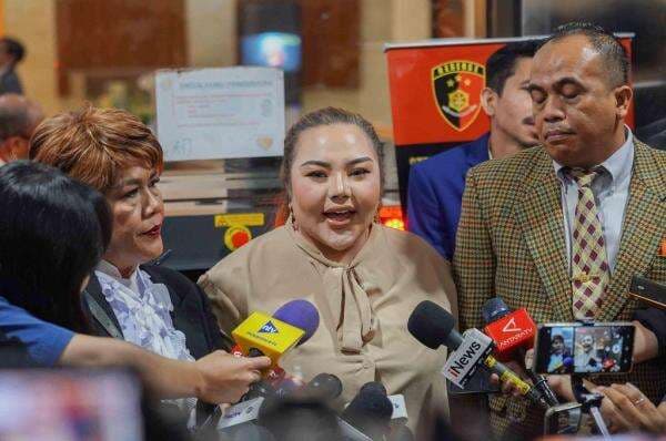 Lisa Mariana Diperiksa Bareskrim soal Kasus Pencemaran Nama Baik Ridwan Kamil Hari Ini Lisa Mariana Diperiksa Bareskrim soal Kasus Pencemaran Nama Baik Ridwan Kamil Hari Ini