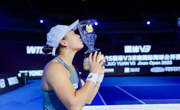 Update Ranking WTA Janice Tjen Usai Juara Chennai Open 2025: Melesat Tajam? Update Ranking WTA Janice Tjen Usai Juara Chennai Open 2025: Melesat Tajam?