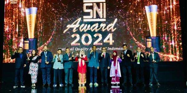Berkat Pertahankan Komitmen, PTP Nonpetikemas Raih Peringkat Perak di SNI Award 2024 Berkat Pertahankan Komitmen, PTP Nonpetikemas Raih Peringkat Perak di SNI Award 2024