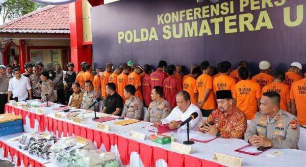 Direktorat Narkotika Polda Sumut Bersama Polres Asahan, Tanjung Balai, Batu Bara Menggelar Press Rel Direktorat Narkotika Polda Sumut Bersama Polres Asahan, Tanjung Balai, Batu Bara Menggelar Press Rel