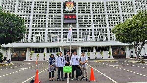 KPU Kota Probolinggo Minta MK Tolak Permohonan PPI Terkait Perselisihan Perolehan Suara KPU Kota Probolinggo Minta MK Tolak Permohonan PPI Terkait Perselisihan Perolehan Suara