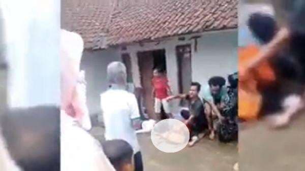 Motor Rem Blong Hantam Rumah Warga, 1 Siswi SMK di Sumedang Tewas 1 Kritis Motor Rem Blong Hantam Rumah Warga, 1 Siswi SMK di Sumedang Tewas 1 Kritis