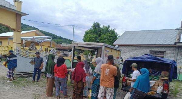 Pemda Matim Gandeng Perum Bulog Ruteng Gelar Pasar Murah di Borong Pemda Matim Gandeng Perum Bulog Ruteng Gelar Pasar Murah di Borong
