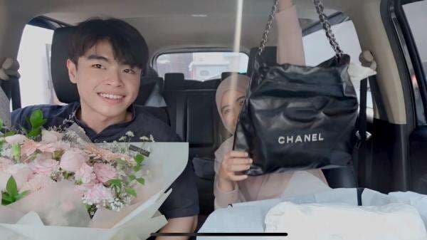 Heboh Steven Wongso Ngaku Nyesel Kasih Tas Chanel Rp98 Juta ke Arafah Rianti! Heboh Steven Wongso Ngaku Nyesel Kasih Tas Chanel Rp98 Juta ke Arafah Rianti!
