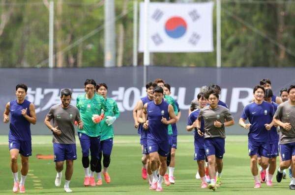 Jadwal Siaran Langsung Piala Dunia 2026 pada 12-13 Juni: Korea Selatan Vs Ceko, Kanada dan AS Mulai Berburu Kemenangan Jadwal Siaran Langsung Piala Dunia 2026 pada 12-13 Juni: Korea Selatan Vs Ceko, Kanada dan AS Mulai Berburu Kemenangan