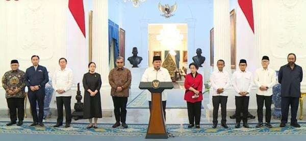 Dari Warung Kopi hingga Medsos, Publik Ramai Bahas Absennya Gibran dan Ketum PSI Kaesang di Istana Dari Warung Kopi hingga Medsos, Publik Ramai Bahas Absennya Gibran dan Ketum PSI Kaesang di Istana