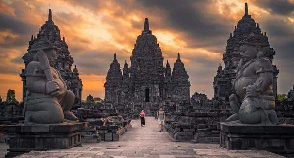 5 Tempat Wisata Dekat Candi Prambanan yang Lagi Viral, Cocok Buat Liburan Singkat! 5 Tempat Wisata Dekat Candi Prambanan yang Lagi Viral, Cocok Buat Liburan Singkat!