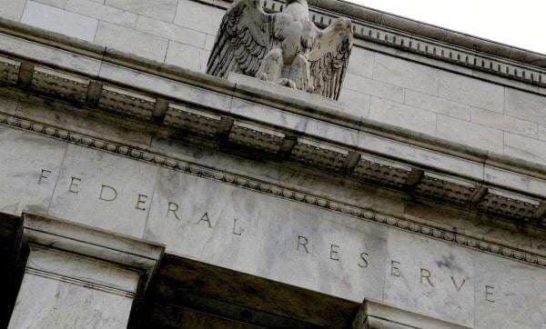 Bank-Bank AS Manfaatkan Fasilitas Repo Fed Seiring Kenaikan Suku Bunga Acuan Bank-Bank AS Manfaatkan Fasilitas Repo Fed Seiring Kenaikan Suku Bunga Acuan