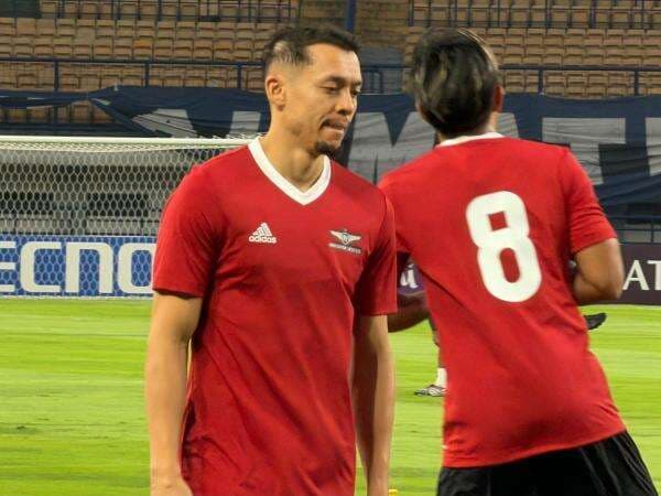 Lawan Persib Bandung, Pemain Keturunan Indonesia Ilias Alhaft Siap Antar Bangkok United Cetak Kemenangan! Lawan Persib Bandung, Pemain Keturunan Indonesia Ilias Alhaft Siap Antar Bangkok United Cetak Kemenangan!