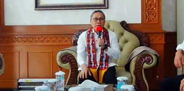 Zulkifli Hasan: Rp10 Triliun Dianggarkan Pemerintah untuk Perkebunan Rakyat Zulkifli Hasan: Rp10 Triliun Dianggarkan Pemerintah untuk Perkebunan Rakyat