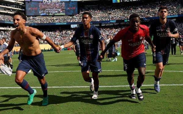 Bantai Madrid 4-0, Luis Enrique Malah 'Pasang Badan' untuk Xabi Alonso Bantai Madrid 4-0, Luis Enrique Malah 'Pasang Badan' untuk Xabi Alonso