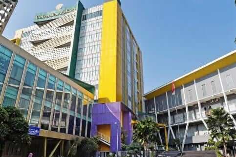 Detik-Detik Mengerikan Mahasiswi Universitas Pakuan Bogor Jatuh dari Lantai 3 Detik-Detik Mengerikan Mahasiswi Universitas Pakuan Bogor Jatuh dari Lantai 3