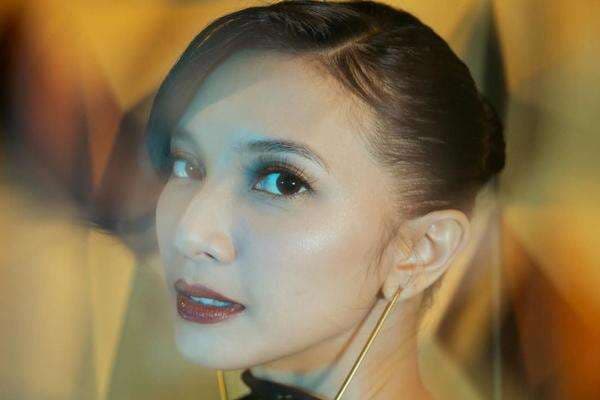 7 Artis Alumni SMA 8 Jakarta, Nomor 1 Bikin Baper lewat Film Sore: Istri dari Masa Depan 7 Artis Alumni SMA 8 Jakarta, Nomor 1 Bikin Baper lewat Film Sore: Istri dari Masa Depan