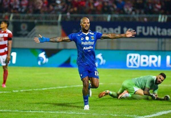 7 Pemain Asing Persib Bandung di Liga 1 2024-2025 dengan Harga Pasar Termahal, Nomor 1 Tembus Rp6 Miliar! 7 Pemain Asing Persib Bandung di Liga 1 2024-2025 dengan Harga Pasar Termahal, Nomor 1 Tembus Rp6 Miliar!