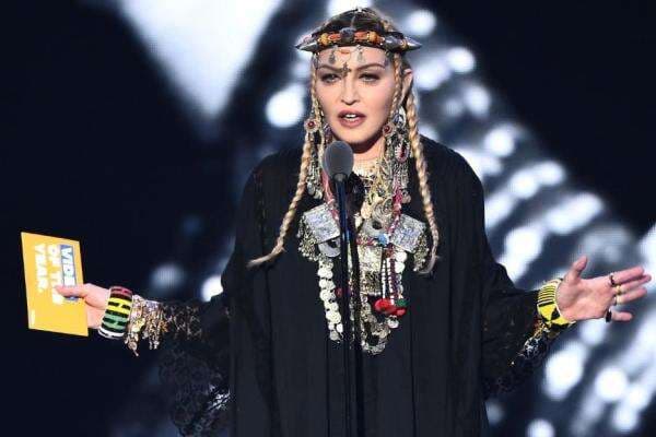 7 Penyanyi yang Mendukung Israel, Nomor 6 Blak-blakan Sebut Palestina Teroris 7 Penyanyi yang Mendukung Israel, Nomor 6 Blak-blakan Sebut Palestina Teroris