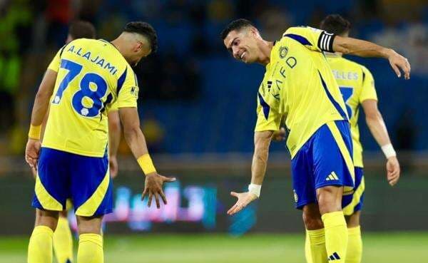 7 Rekan Setim Cristiano Ronaldo di Timnas Arab Saudi Jelang Lawan Timnas Indonesia, Nomor 1 Pemain Andalan The Green Falcon! 7 Rekan Setim Cristiano Ronaldo di Timnas Arab Saudi Jelang Lawan Timnas Indonesia, Nomor 1 Pemain Andalan The Green Falcon!