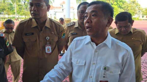 Viral! Pesta Gay di Tempat Hiburan Malam, Bupati Aep Murka: Karawang Ini Kota Santri Viral! Pesta Gay di Tempat Hiburan Malam, Bupati Aep Murka: Karawang Ini Kota Santri