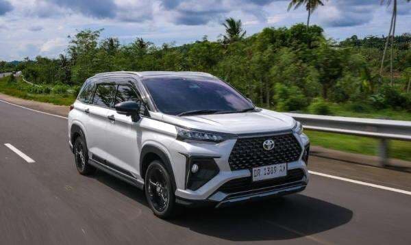 12 Mobil Terlaris November 2025, Penjualan Wholesale Tembus 74.252 unit! 12 Mobil Terlaris November 2025, Penjualan Wholesale Tembus 74.252 unit!