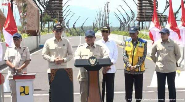 Prabowo: Kalau Saya Kunker, Anak Sekolah Tidak Perlu Menyambut di Pinggir Jalan Prabowo: Kalau Saya Kunker, Anak Sekolah Tidak Perlu Menyambut di Pinggir Jalan