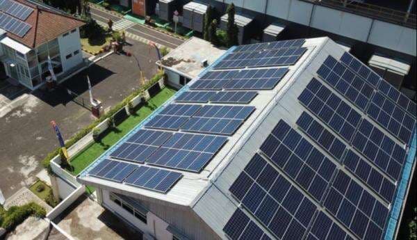 PLN Icon Plus dan Pemprov Bali Bersinergi Wujudkan 'Bali Green Island' melalui PLTS Atap PLN Icon Plus dan Pemprov Bali Bersinergi Wujudkan 'Bali Green Island' melalui PLTS Atap