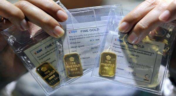 Harga Emas Antam Hari Ini Cetak Rekor Tertinggi, Tembus Rp2.105.000 per Gram Harga Emas Antam Hari Ini Cetak Rekor Tertinggi, Tembus Rp2.105.000 per Gram