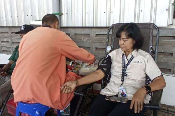 Peduli Kemanusiaan, Aksha Karunia Mill Jombang Gaungkan Gaya Hidup Sehat Lewat Donor Darah Peduli Kemanusiaan, Aksha Karunia Mill Jombang Gaungkan Gaya Hidup Sehat Lewat Donor Darah