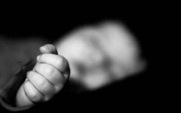 Geger Penemuan Mayat Bayi di Tumpukan Sampah Kali BCT Cengkareng Geger Penemuan Mayat Bayi di Tumpukan Sampah Kali BCT Cengkareng