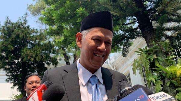 Anggito Abimanyu Tiba di Istana, Siap Dilantik Jadi Ketua DK LPS Anggito Abimanyu Tiba di Istana, Siap Dilantik Jadi Ketua DK LPS