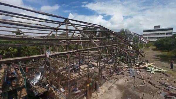 Ledakan Tabung Oksigen di Aceh Barat Tewaskan 2 Orang dan Rusak Belasan Rumah Ledakan Tabung Oksigen di Aceh Barat Tewaskan 2 Orang dan Rusak Belasan Rumah