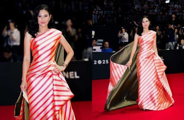 Pilih Gaun Drapery Train Siluet, Dian Sastro Tampil Glamor di BIFF 2025 Pilih Gaun Drapery Train Siluet, Dian Sastro Tampil Glamor di BIFF 2025