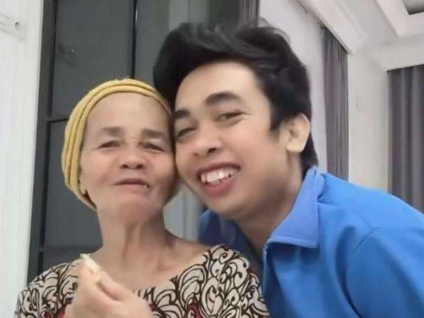 Innalillahi, Mimi Peri Berduka Cita Innalillahi, Mimi Peri Berduka Cita